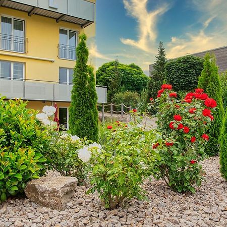 Hotel Sonnengarten Sommerhausen Exteriör bild